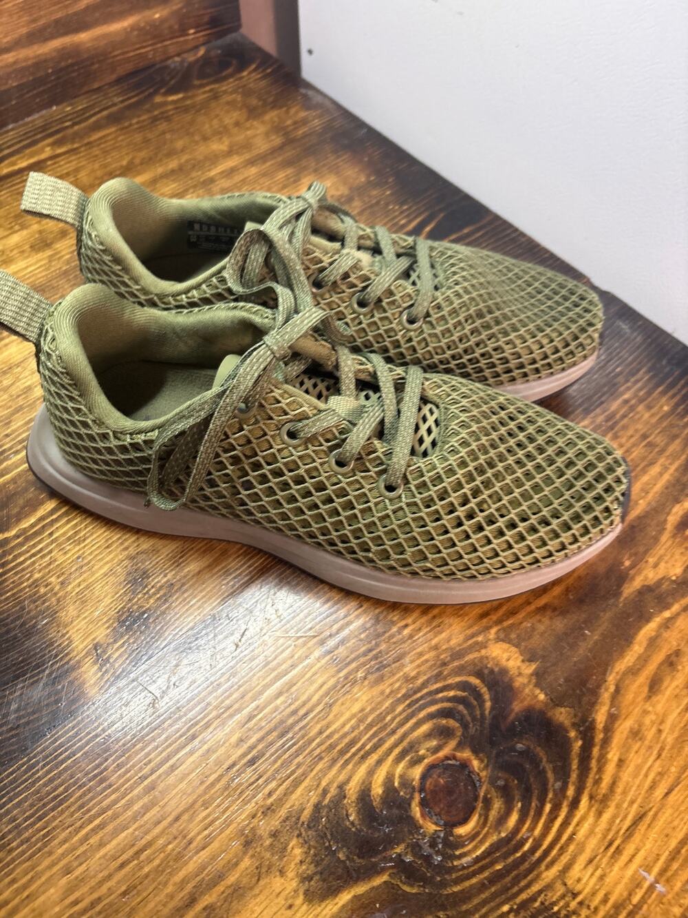 No Bull‎ Olive Green Sneakers Size W7.5/M6